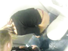 Amateur fuck in discotoilet