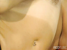 Blond Malibu slut doing threesome