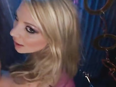 Hot blonde puts it depp in her mouth 