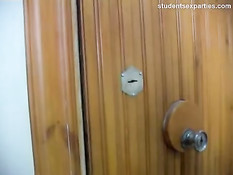 Студенческое групповое порно видео