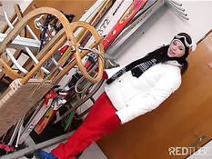 Pretty boarder girl is getting hot