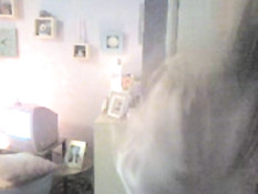 Blonde strips in bedroom