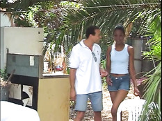 outdoor babe gets fucked then facialed