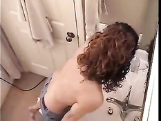 Quick Masturbation In The Bathroom