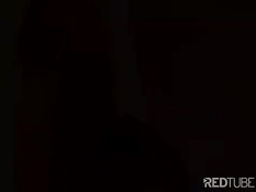 Развратная мамаша получает порцию спермы