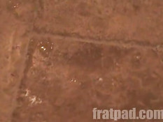 Парни занимаются ананизмом и снимают всё это на камеру