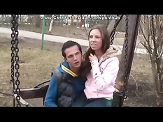 Прогулявшись по парку молодые занялись дома сексом