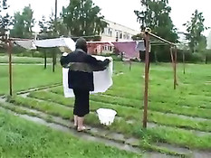 Женщина случайно познакомилась на улице с молодым пацаном