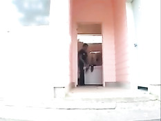 Грудастая японка Нана Нацумэ любит трахаться в людных местах