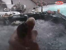 Big brother - Sex in pool