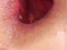 Amazing gape