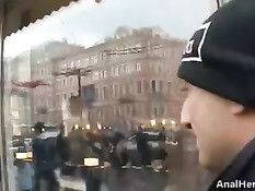 Девушка Ангелина порадовала иностранца русским анальным сексом