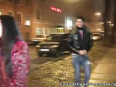 Случайный секс красивой девчонки с светловолосым молодым парнем