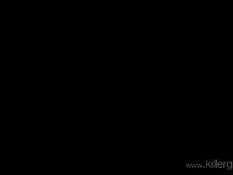 Неудовлетворённая блондинка на улице отсасывает мужикам члены