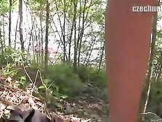 Любительский порно ролик съёма молодого гея и минета на природе