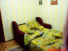 Частное порно видео в котором жена домогается уставшего мужика