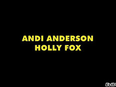 Две сексуальные блондинки сосали член и занимались анальным сексом