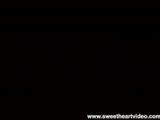 Молодая лесбиянка Lily Carter ебётся со Skin Diamond в позе ножницы