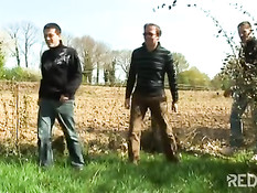 Любительское порно секса на природе двух француженок и их парней