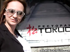 Русские пикаперы на улице сняли девушку и оттрахали в ресторане