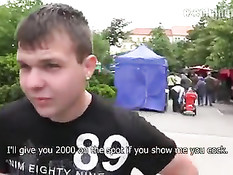 Чешский гей снимает на улице молодых ребят и разводит их на секс