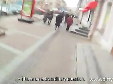 Парень встретил на улице русскую студентку Катю и трахнул её дома