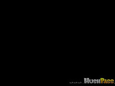 Лысый негр вставил большой член во влагалище сисястой блондинке