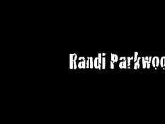 Randi Parkwood нравится, когда её жёстко ебут раком чёрные парни