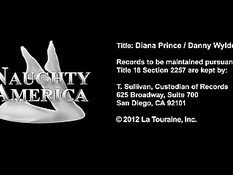 Зрелая сисястая брюнетка Diana Prince ебётся с молодым любовником