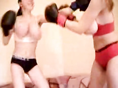 Prize fighters shaking their bags around
