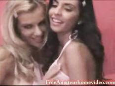 Lesbian cam babes