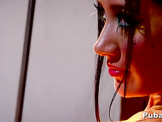 Сисястая девушка Jayden Jaymes и её подруга трахаются с мужиком