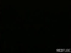Рыжая зрелая дама сосёт хуй пузатому дядьке, пока он не кончает