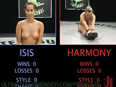 Harmony Rose и Isis Love занимаются сексуальной борьбой на ринге