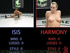 Harmony Rose и Isis Love занимаются сексуальной борьбой на ринге