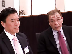Жёсткое порно с японской девкой с огромной грудью Hitomi Tanaka