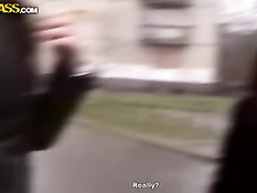 Два русских пикапера сняли на улице девушку и оттрахали в студии