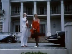 Страстная Marilyn Chambers в ретро порно фильме ебётся с парнями