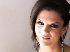 Любительница татуировок Bonnie Rotten очень любит свежую сперму