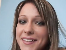 Симпатичная порно актриса Melissa Mendiny выдрочила всю сперму