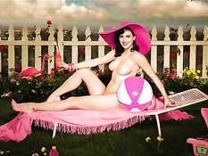 Сборник порно фото с красивой американской брюнеткой Katy Perry