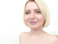 21-летняя русская блондинка Маша жёстко оттрахана в киску и попу