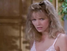 Секс с красивой блондинкой в белом нижнем белье Tanya Roberts