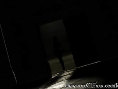 Сиськастая 3D красотка мастурбирует представляя секс с мужчиной