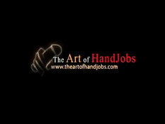 Блондинка с интимной стрижкой руками довела до семяизвержения