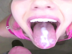 Сборник семяизвержений на симпатичную блондиночку Mia Malkova