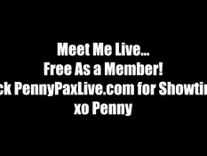 Темнокожая лесбиянка Skin Diamond лижет клитор белой Penny Pax