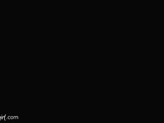 Зрелая лесбиянка Mona Wales ласкает юную подругу Dillion Harper
