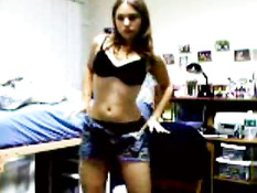 Sweet webcamgirl stripping