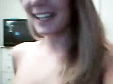 Sexy webcam girl tease